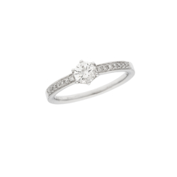 Prsten z bílého zlata s diamanty