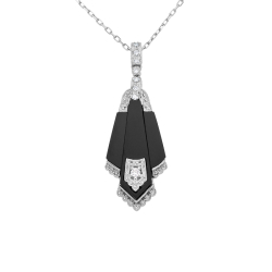 Přívěsek s řetízkem z bílého zlata s diamanty a onyxy. Délka 42cm