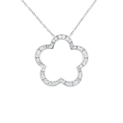 Přívěsek z bílého zlata s diamanty. Délka řetízku 45cm