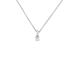 Přívěsek z bílého zlata s diamantem. Délka 45cm, možno zkrátit na 40cm