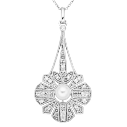 Přívěsek z bílého zlata s diamanty a perlou na řetízku o délce 42 - 45cm