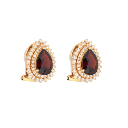 Náušnice ze žlutého zlata s granátem a diamanty. Celková výška 1,50cm