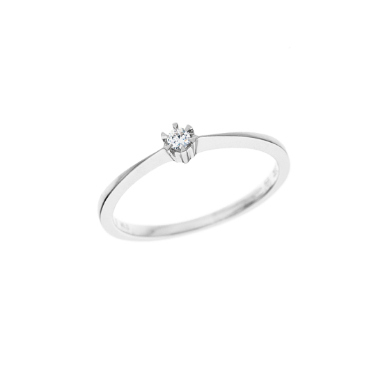 detail Prsten z bílého zlata s diamantem