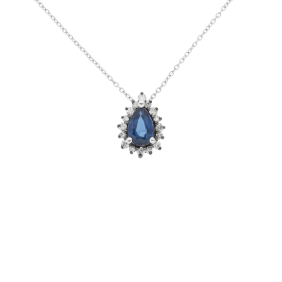detail Přívěsek z bílého zlata se safírem a diamanty. Řetízek o délce 45cm