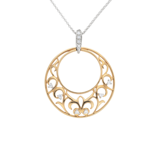 detail Přívěsek ze žlutého zlata s diamanty na řetízku ze zlata bílého. Délka 46cm