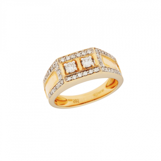 detail Pánský prsten ze žlutého zlata s diamanty