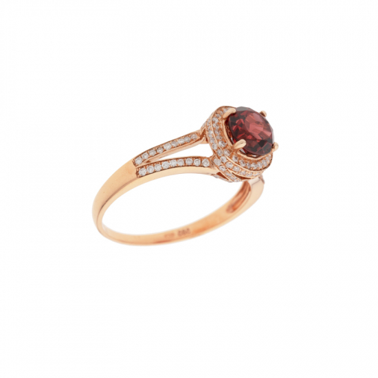 detail Prsten z růžového zlata s granátem a diamanty